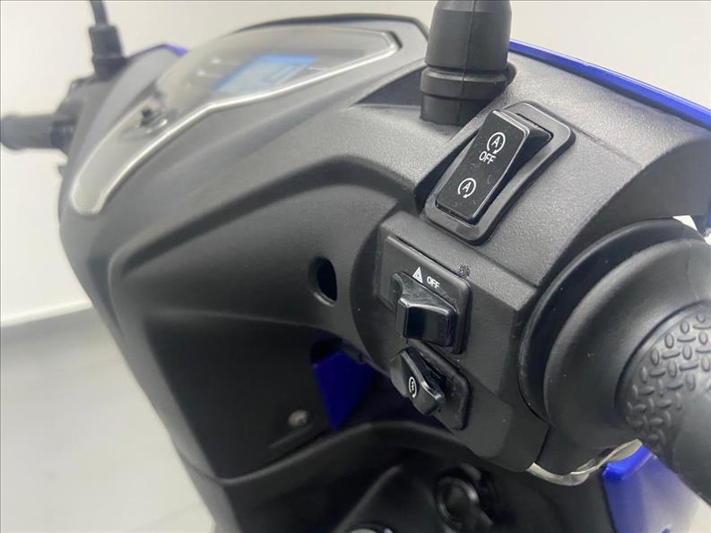 YAMAHA Fluo 125 - Foto