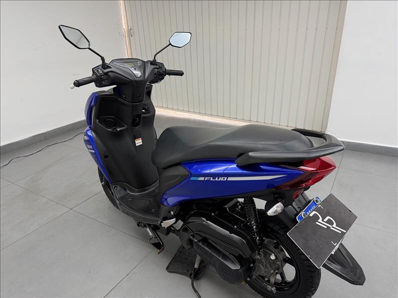 YAMAHA Fluo 125 - Foto