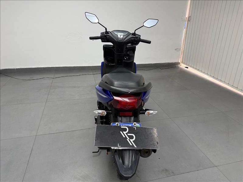 YAMAHA Fluo 125 - Foto