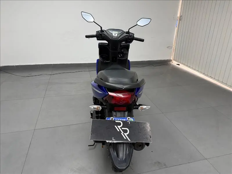 YAMAHA Fluo 125 - Foto