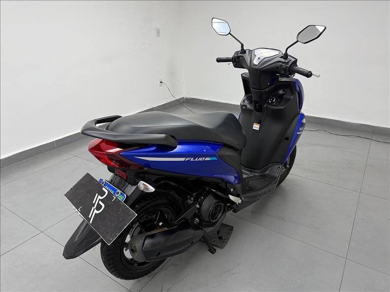 YAMAHA Fluo 125 - Foto