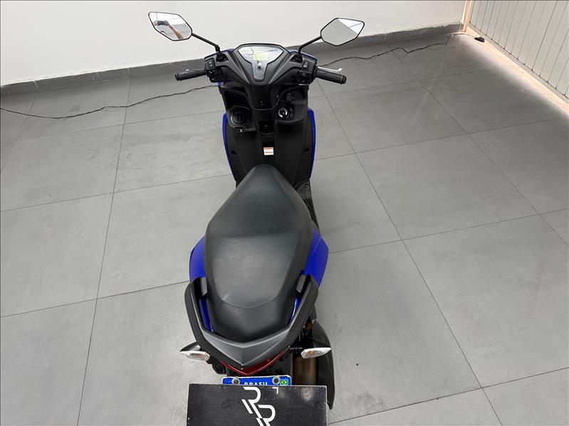YAMAHA Fluo 125 - Foto