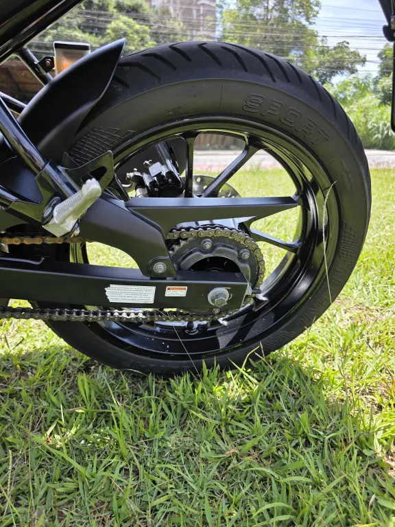 YAMAHA FZ 15 Fazer - Foto