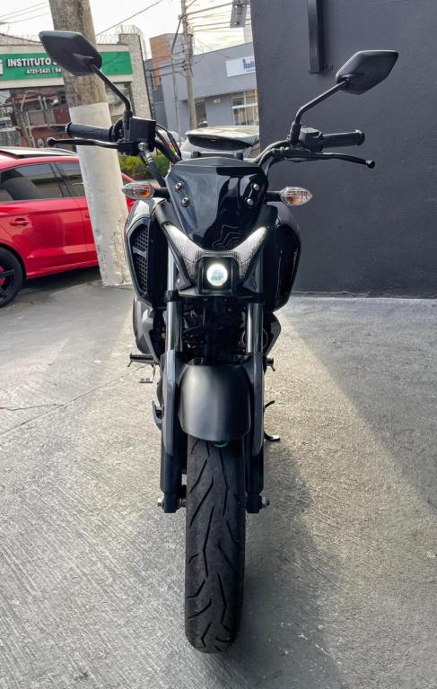 YAMAHA FZ 15 Fazer - Foto