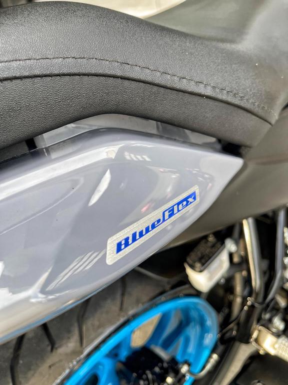 YAMAHA FZ 15 Fazer - Foto
