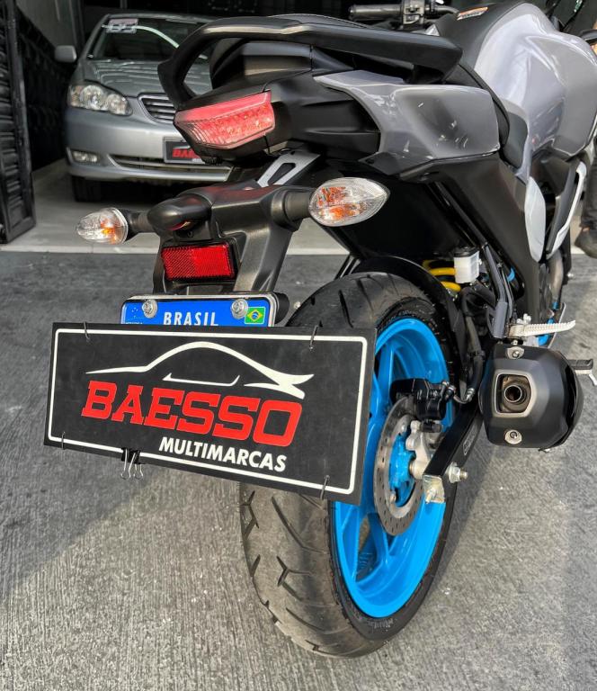 YAMAHA FZ 15 Fazer - Foto