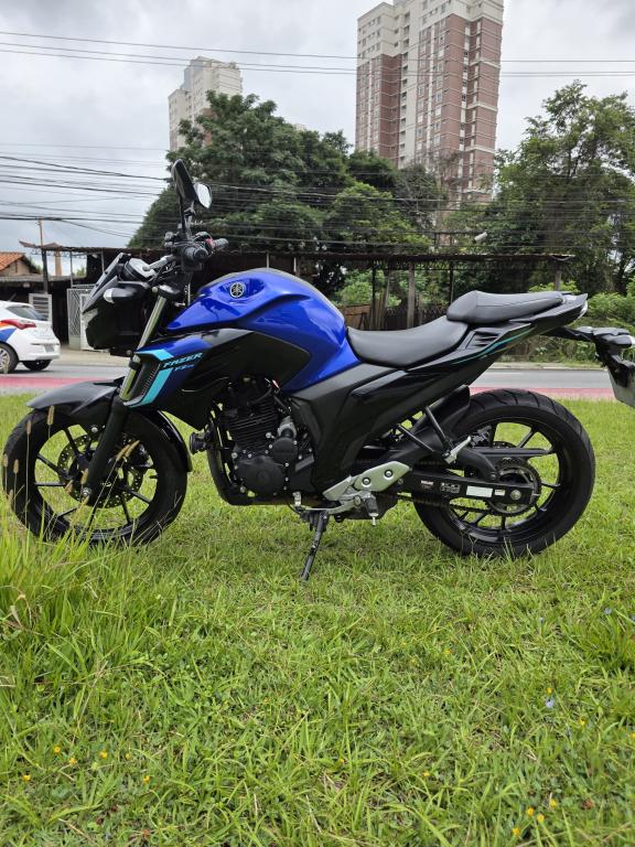 YAMAHA FZ 25 250 Fazer Flex - Foto