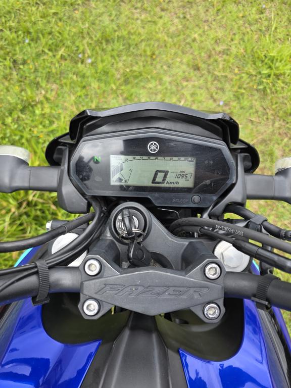 YAMAHA FZ 25 250 Fazer Flex - Foto