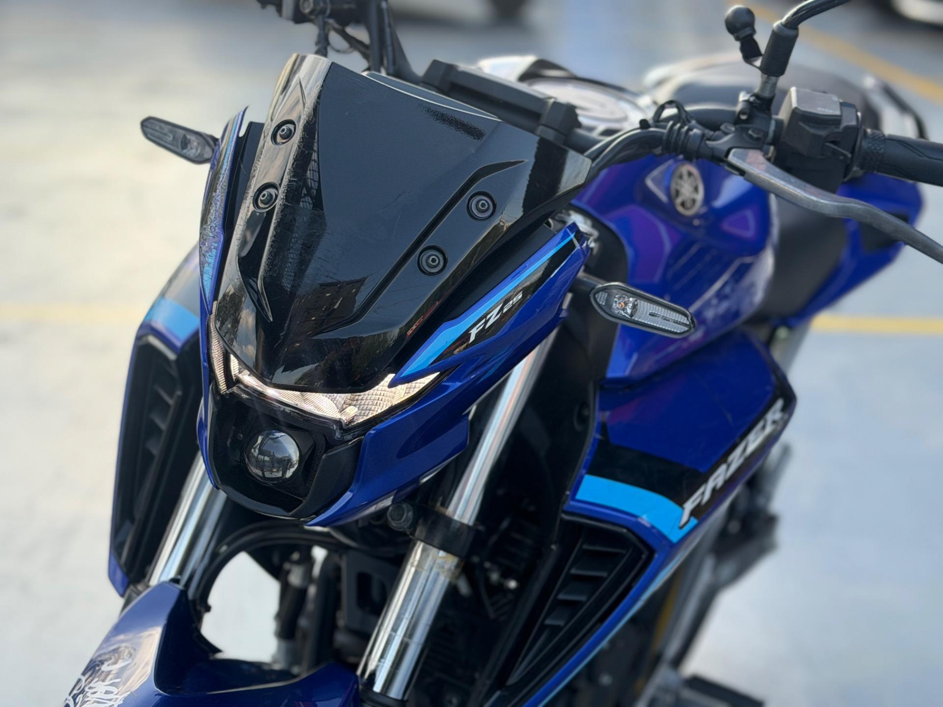 YAMAHA FZ 25 250 Fazer Flex - Foto
