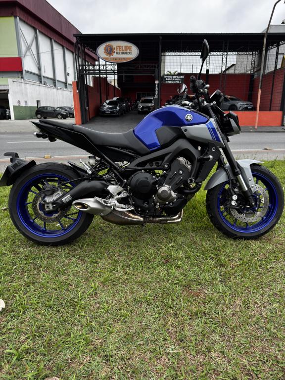 YAMAHA MT-09 850