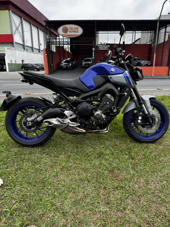 YAMAHA MT-09 850