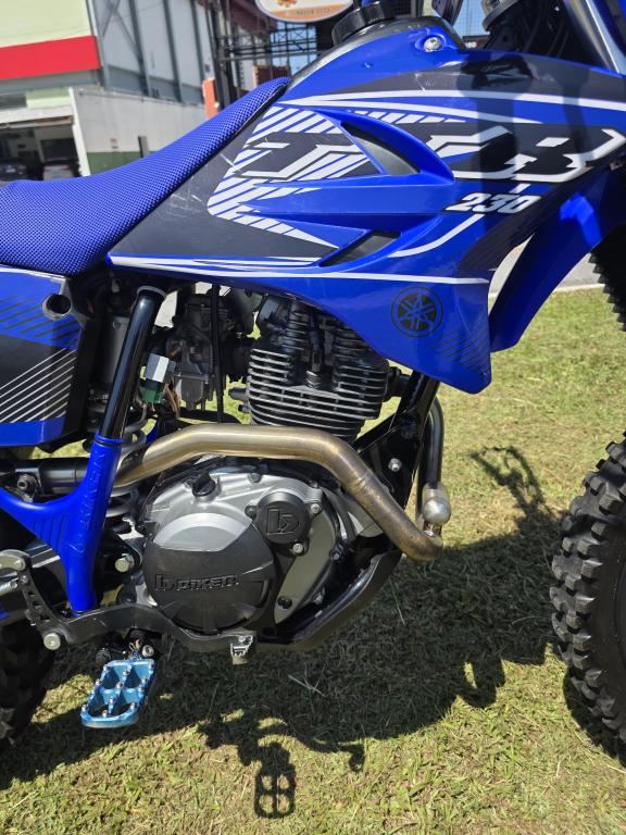 YAMAHA TTR 230 - Foto