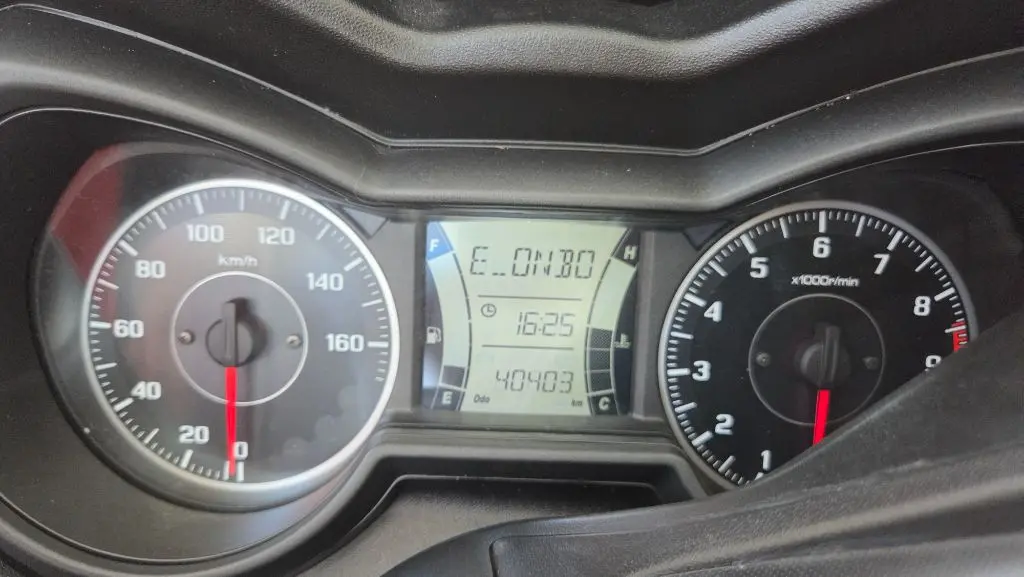 YAMAHA Xmax 250 - Foto