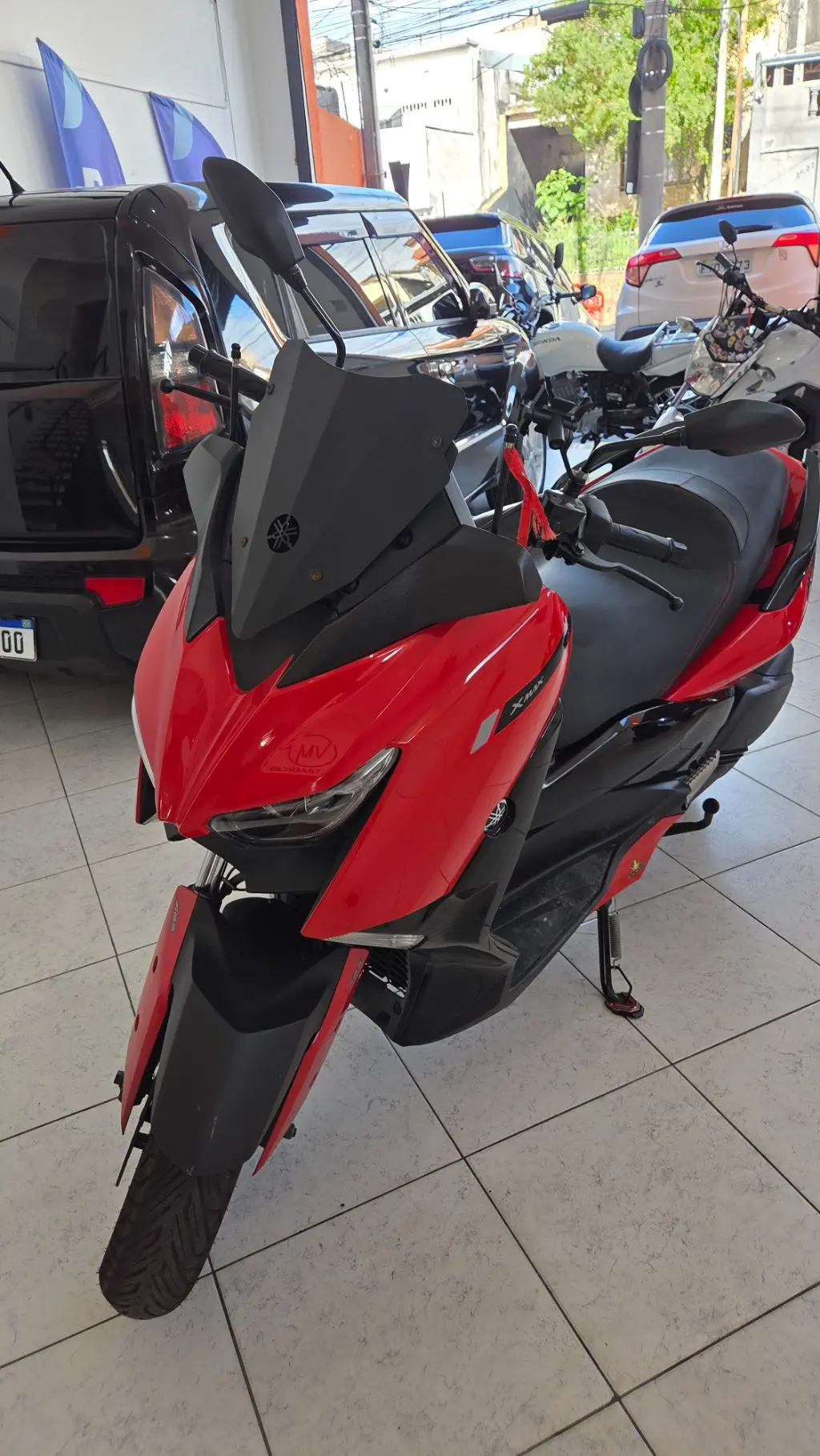 YAMAHA Xmax 250 - Foto