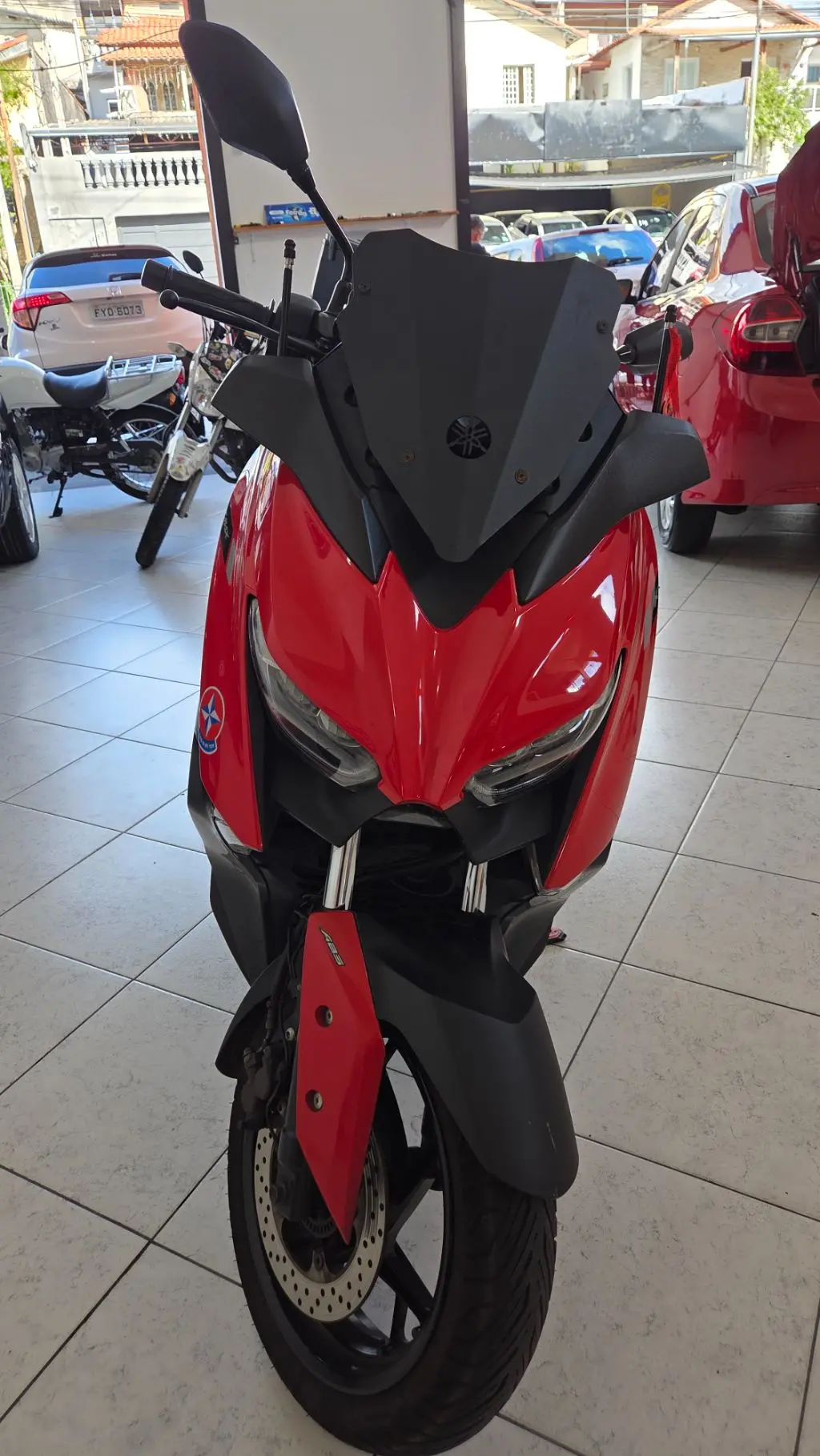 YAMAHA Xmax 250 - Foto