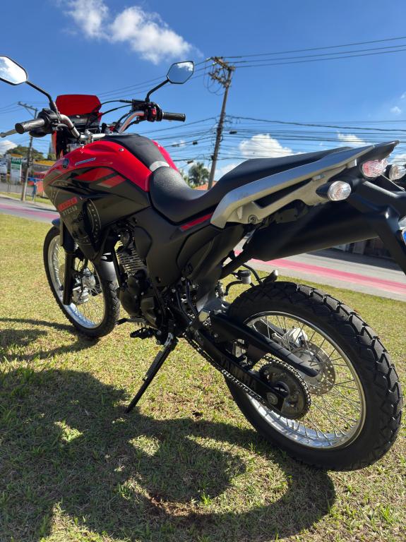 YAMAHA XTZ 250 - Foto