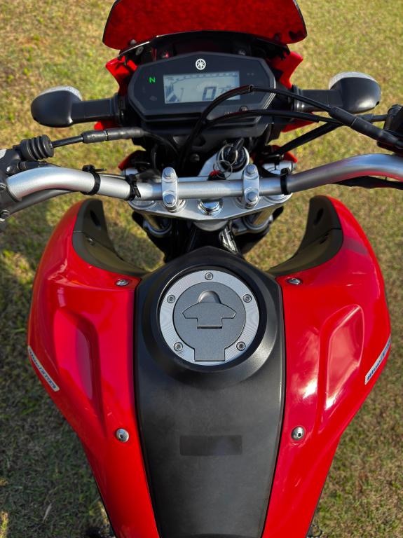 YAMAHA XTZ 250 - Foto