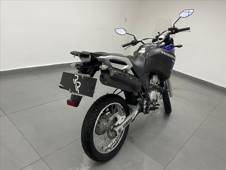YAMAHA XTZ 250 - Foto