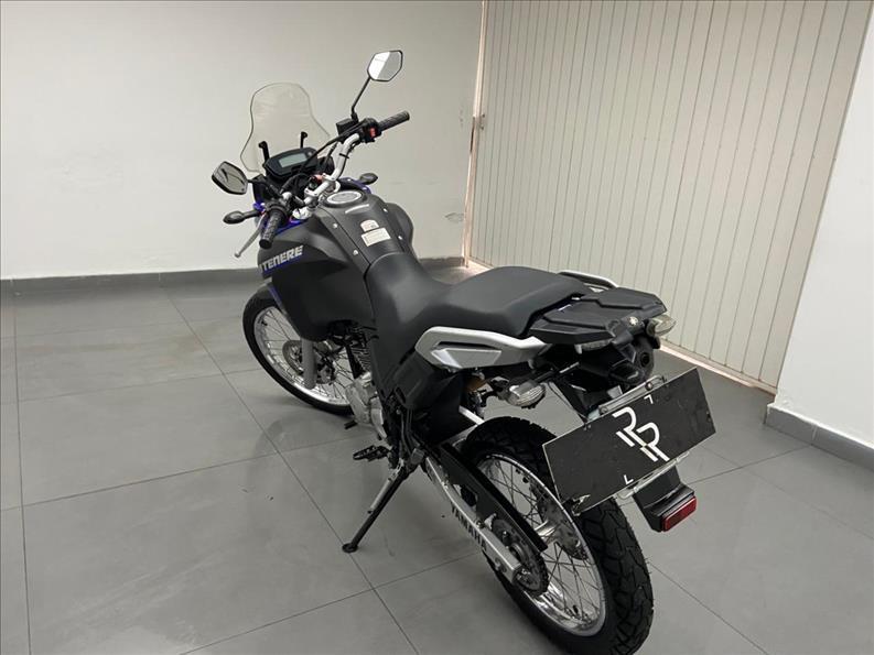 YAMAHA XTZ 250 - Foto