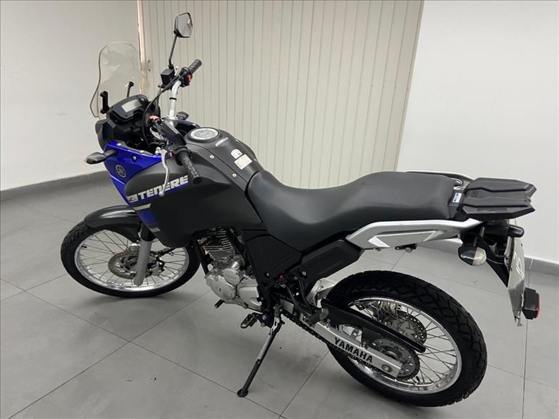 YAMAHA XTZ 250 - Foto