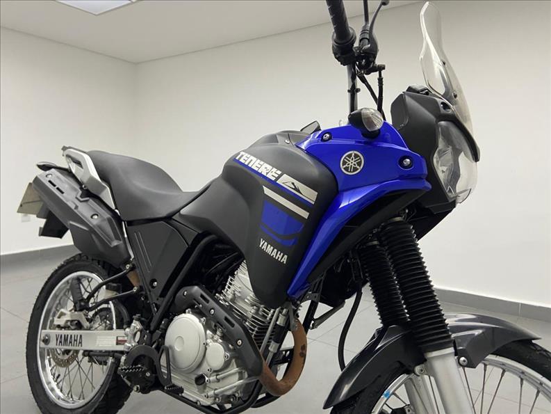 YAMAHA XTZ 250 - Foto