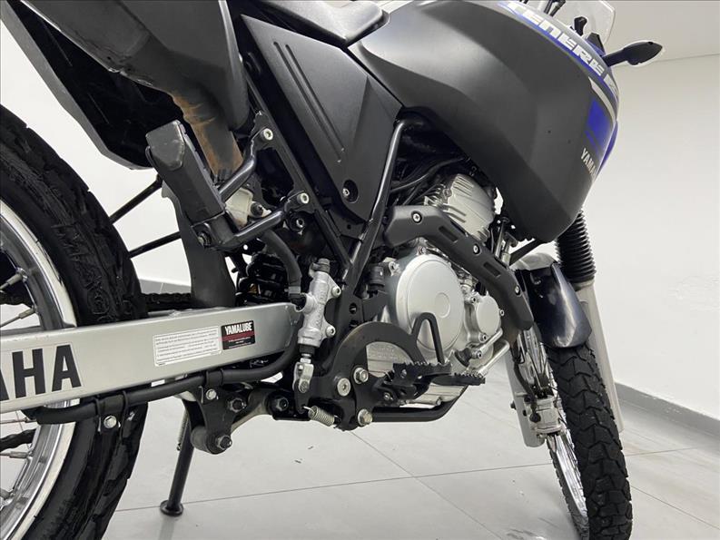 YAMAHA XTZ 250 - Foto