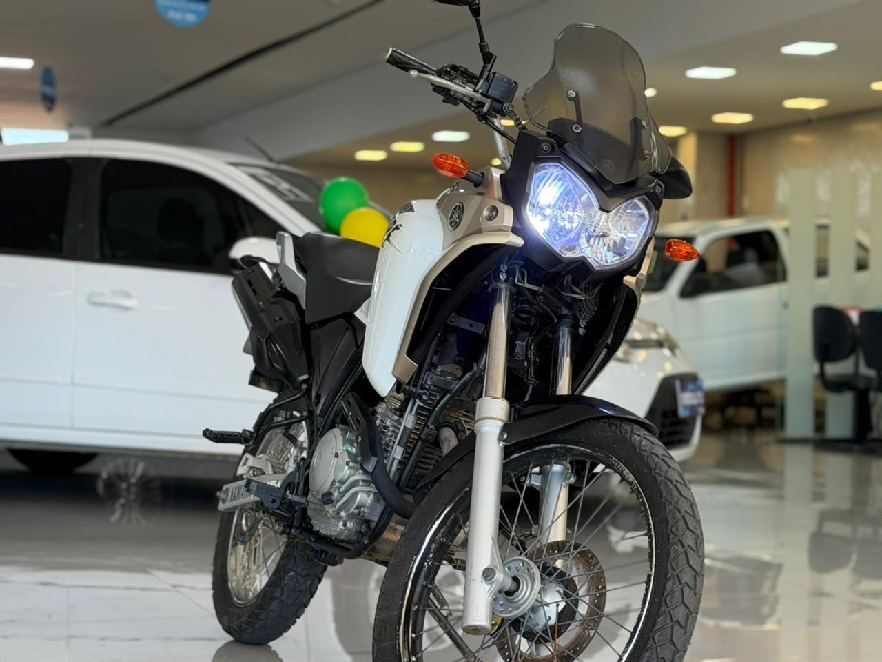 YAMAHA XTZ 250 - Foto