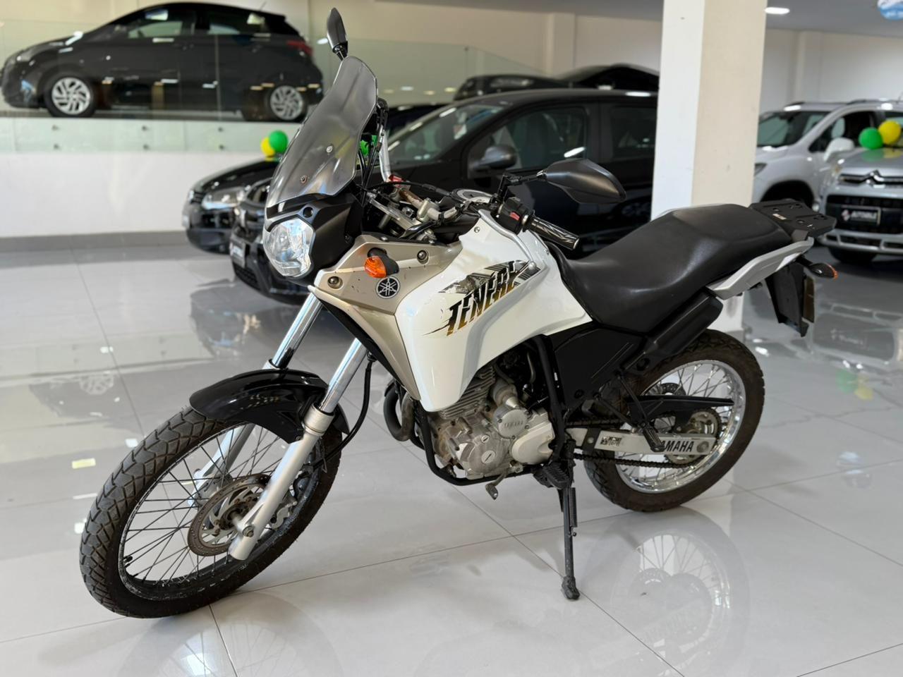 YAMAHA XTZ 250 - Foto