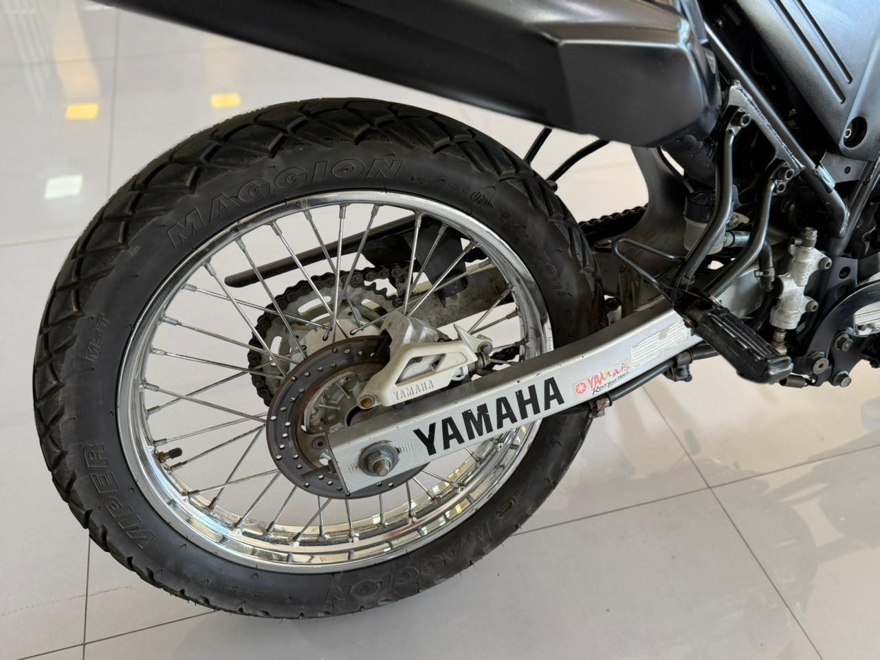 YAMAHA XTZ 250 - Foto