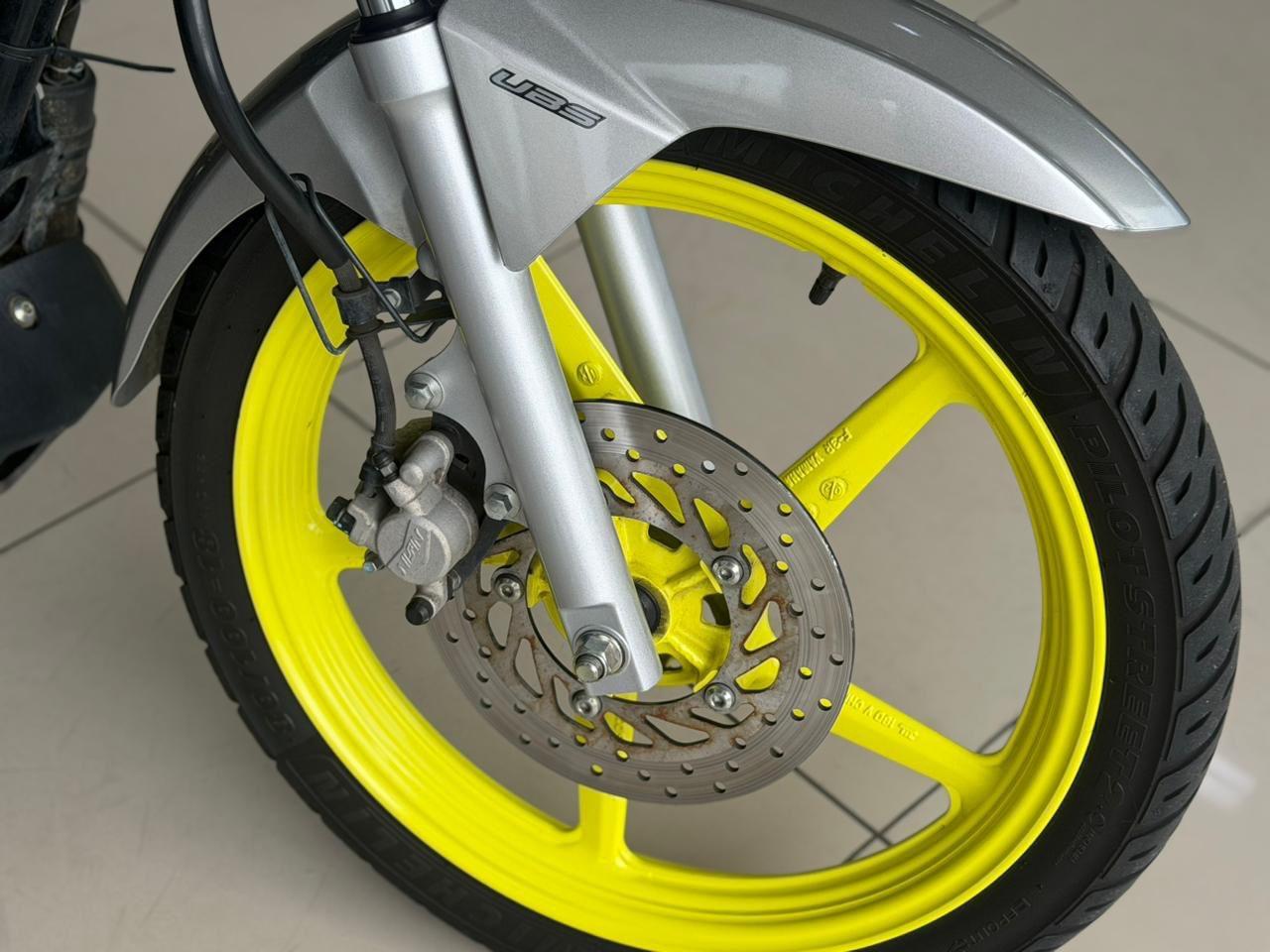 YAMAHA YBR 125 - Foto