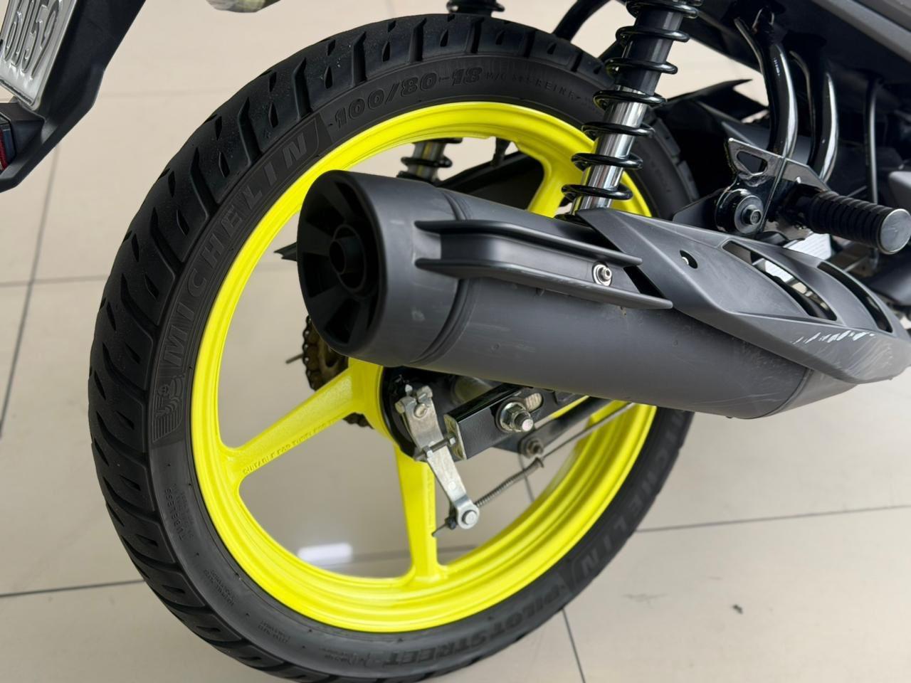 YAMAHA YBR 125 - Foto