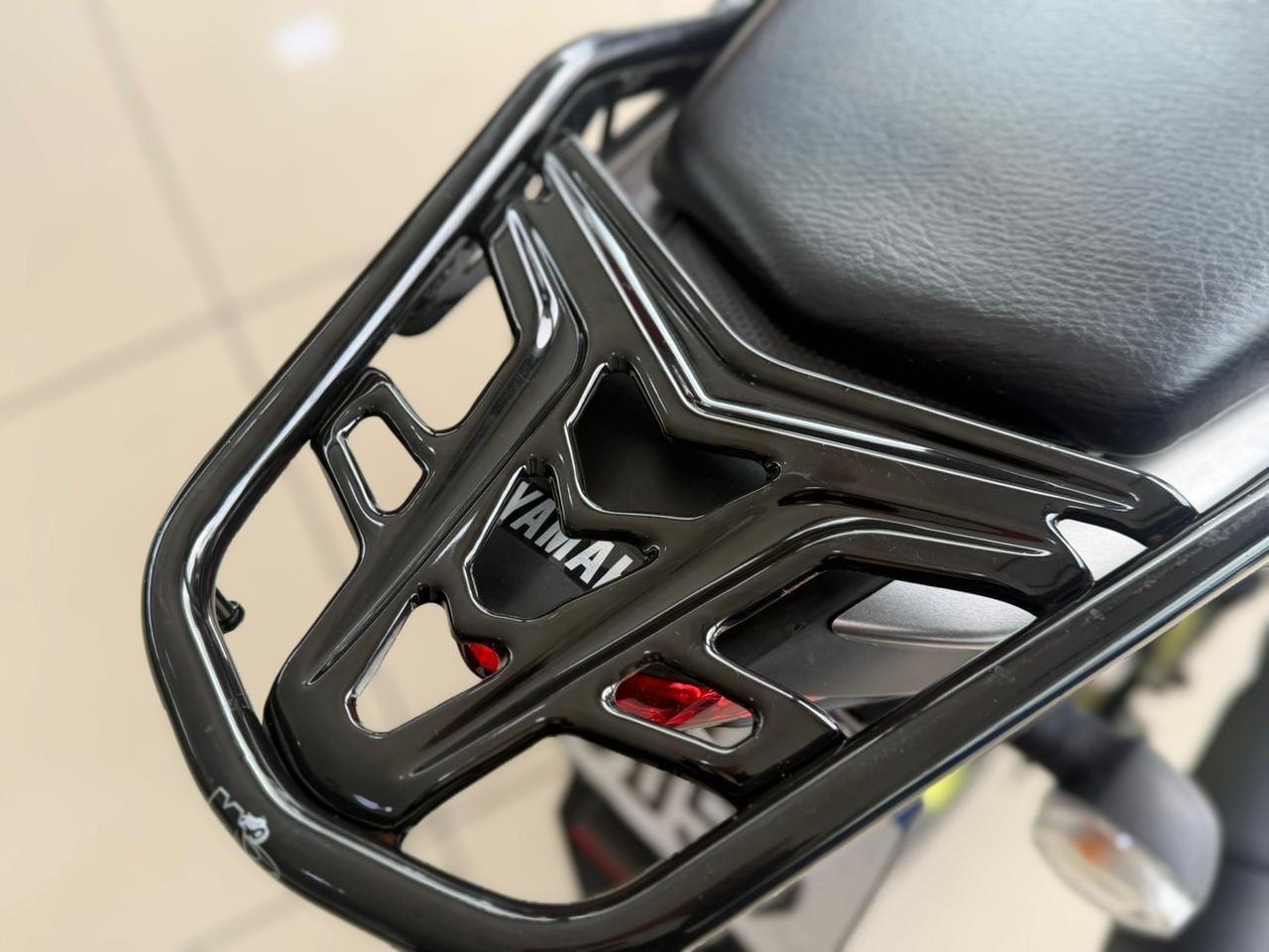 YAMAHA YBR 125 - Foto