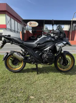 BMW R 1300 GS TRIPLE BLACK