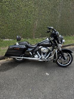 HARLEY DAVIDSON Street Glide FLHX 1700