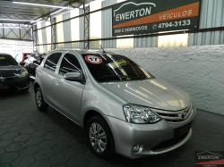 TOYOTA Etios Hatch 1.3 16V 4P FLEX X AUTOM�TICO