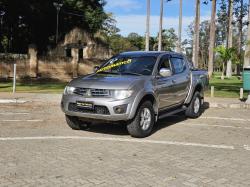 MITSUBISHI L 200 Triton 