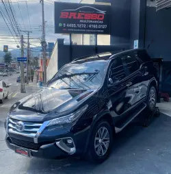 TOYOTA Hilux SW4 2.8 16V 4P SRX 4X4 7 LUGARES TURBO DIESEL AUTOMTICO