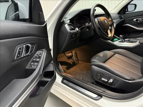 BMW 320I 2.0 16V 4P M SPORT GP TURBO ACTIVE FLEX AUTOMTICO, Foto 16