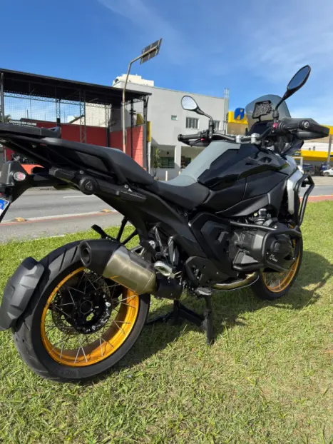 BMW R 1300 GS TRIPLE BLACK, Foto 3