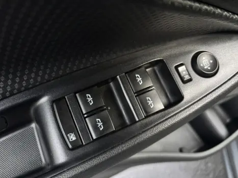 CHEVROLET Onix Hatch 1.0 4P FLEX LT, Foto 11