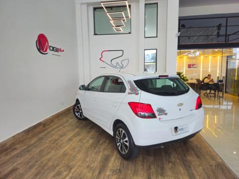 CHEVROLET Onix Hatch 1.0 4P FLEX LT LOLLAPALOOZA, Foto 4