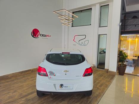 CHEVROLET Onix Hatch 1.0 4P FLEX LT LOLLAPALOOZA, Foto 5