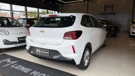 CHEVROLET Onix Hatch 1.0 12V 4P FLEX LT TURBO, Foto 9