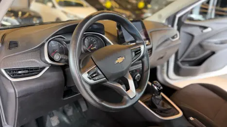 CHEVROLET Onix Hatch 1.0 12V 4P FLEX LT TURBO, Foto 18