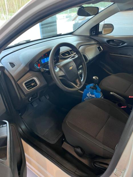 CHEVROLET Onix Hatch 1.0 4P FLEX LT, Foto 4