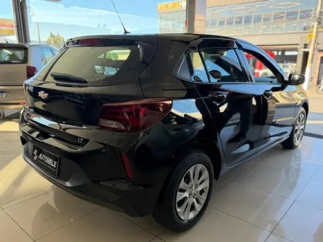 CHEVROLET Onix Hatch 1.0 12V 4P FLEX LT, Foto 9