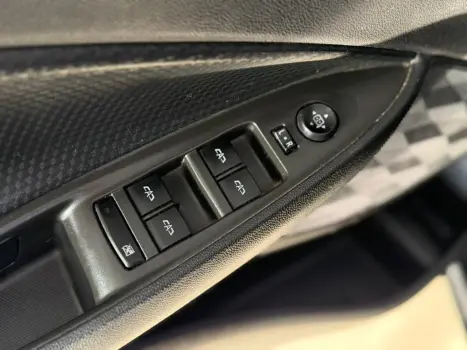 CHEVROLET Onix Hatch 1.0 12V 4P FLEX LT, Foto 15