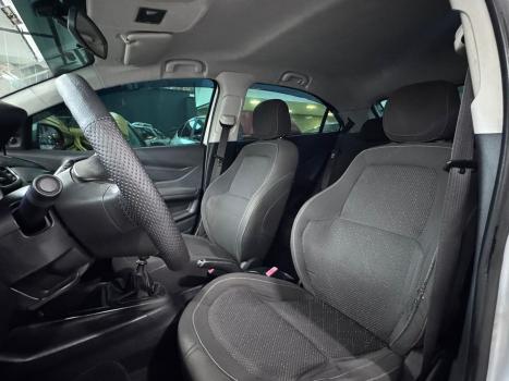 CHEVROLET Onix Hatch 1.4 4P FLEX LT, Foto 13