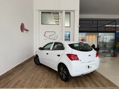 CHEVROLET Onix Hatch 1.0 4P FLEX JOY, Foto 6