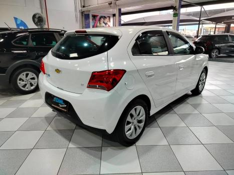 CHEVROLET Onix Hatch 1.4 4P FLEX LT AUTOM�TICO, Foto 6